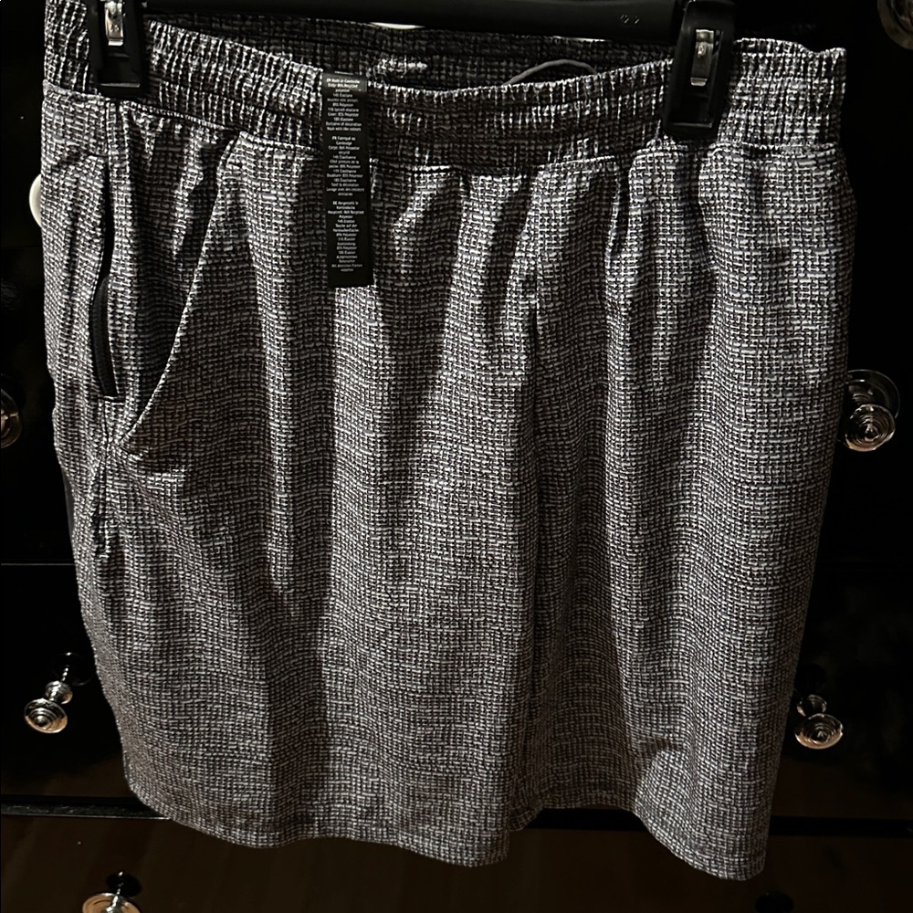 Lululemon Athletica Black and White Textured Shorts with lining